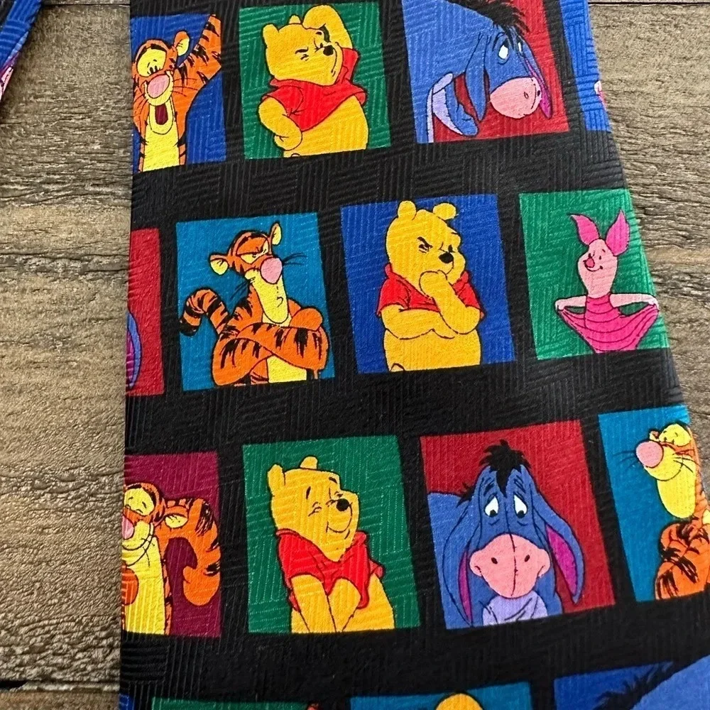 Disney Winnie the Pooh and Friends Silk Necktie Tie‎ Eeyore  Tigger Piglet Cute